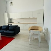 Apartament 3 Camere De Inchiriat In Sebes, Bloc Nou Cu Lift