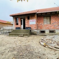 Casa In Rosu De Vanzare In Sebes, Dr. Petrestiului, Str. Ogorului. Comision 0